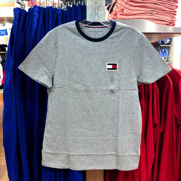 Tommy Hilfiger C8878D7611 004 Tee T shirt NWT - Picture 2 of 3